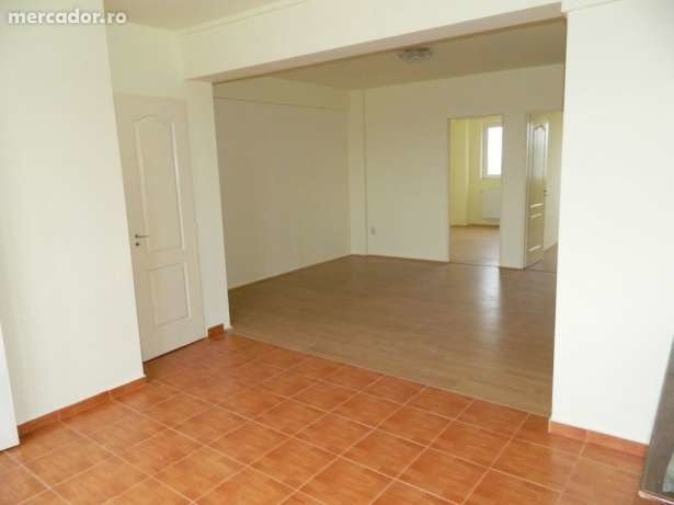 Tineretului parc, Oraselul Copiilor, 3 min. metrou