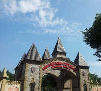 Tineretului parc, Oraselul Copiilor, 3 min. metrou