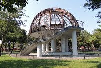 Tineretului parc, Oraselul Copiilor, 3 min. metrou