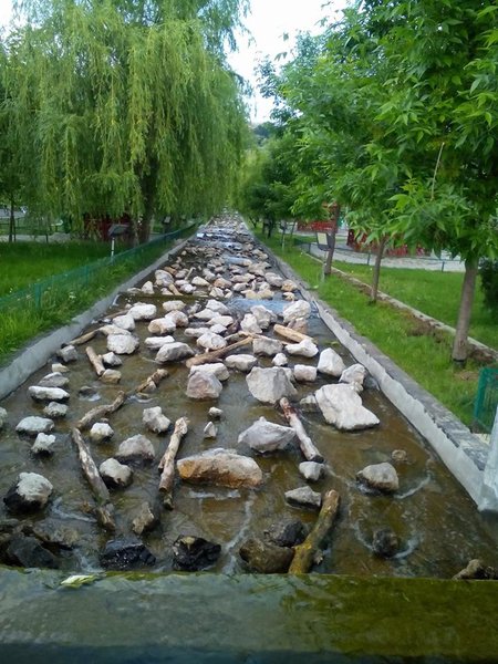 Tineretului parc, Oraselul Copiilor, 3 min. metrou